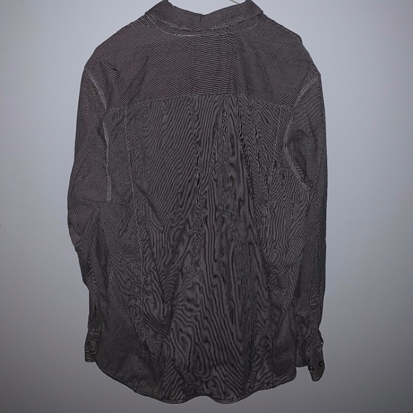 Size M Tommy Bahama Button Down Shirt - Picture 2 of 4